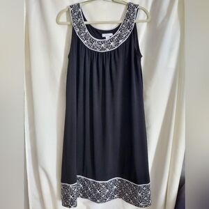Dressbarn Black and White Sleeveless Dress With Embroidery